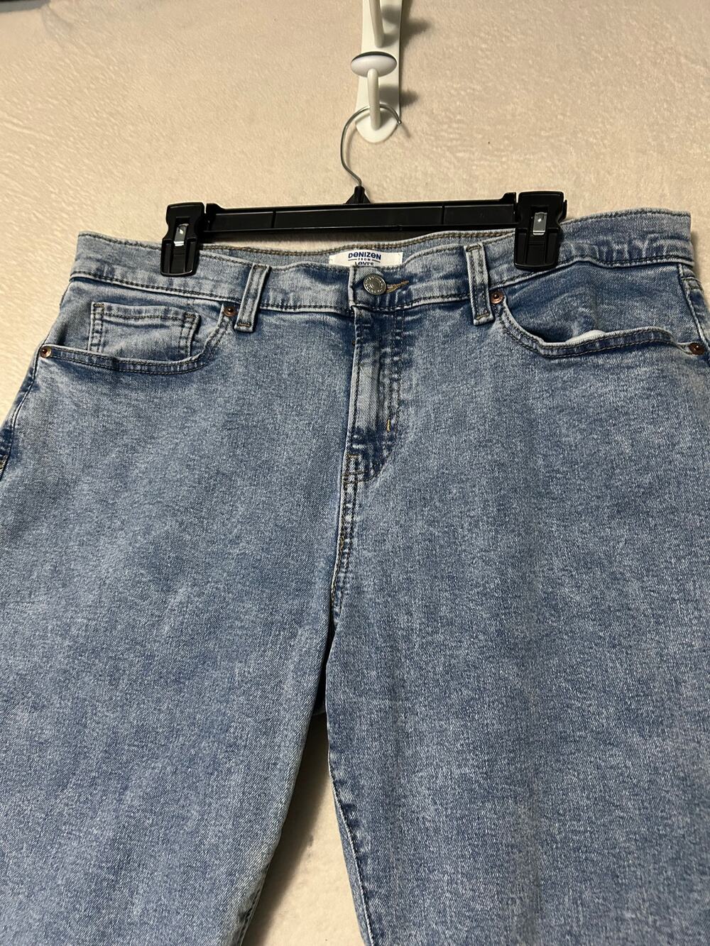 Denizen Levi's Women's Boyfriend Jeans Size 10 W30 Light Wash Baggy